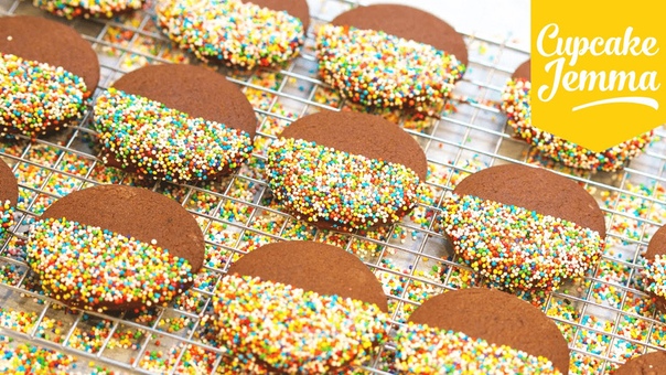 The Best Chocolate Cut Out Cookies Ever, Cupcake