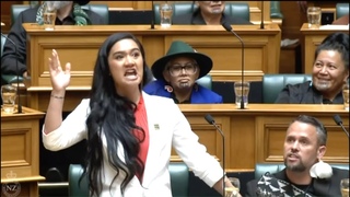 Nuova Zelanda, danza Maori in Parlamento: la forza dei tutti gli antenati in una ragazza