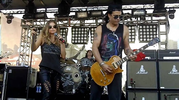 Slash w Fergie Barracuda Sound Check