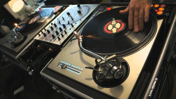 Live Classic Hip Hop DJ