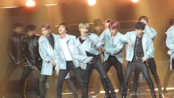 Jimin Focus BTS Baepsae ( Silver Spoon) Live in Chile