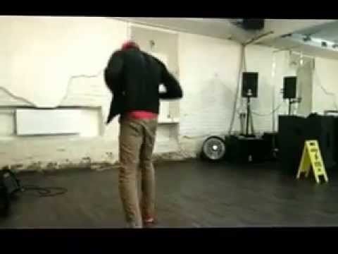 B boy Spee d dance beat
