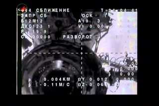 Члены экипажа транспортного пилотируемого корабля Союз ТМА-18М благополучно вернулись на Землю. Спускаемый аппарат с космонавтами РОСКОСМОСА Михаилом КОРНИЕНКО, Сергеем ВОЛКОВЫМ и астронавтом НАСА Скоттом КЕЛЛИ совершил посадку в казахстанской степи 2 м