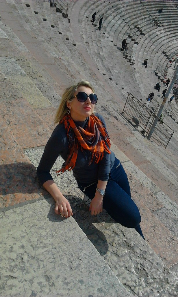 Nadiia Kotelevska kiss | Milano