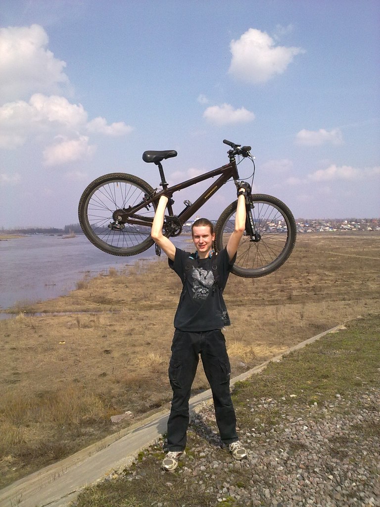 Андрей Несов 안드레이 | 