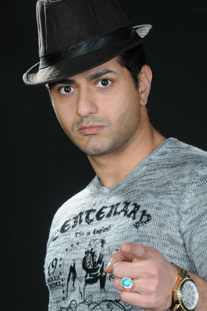 Kiya Zarrin Emiliyano | Киев