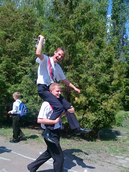 №4, Виктор Буряк №4, Виктор Буряк