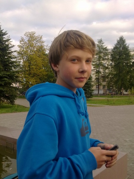 №28, Лев Мелютин, 28 лет №28, Лев Мелютин, 28 лет