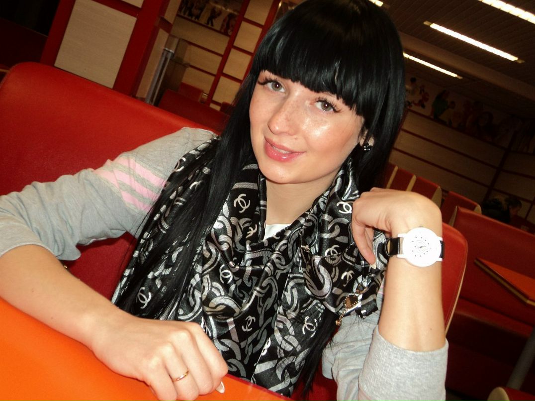 Elena Berezii | London