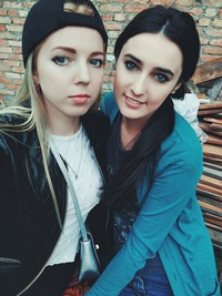 Анюта Попова