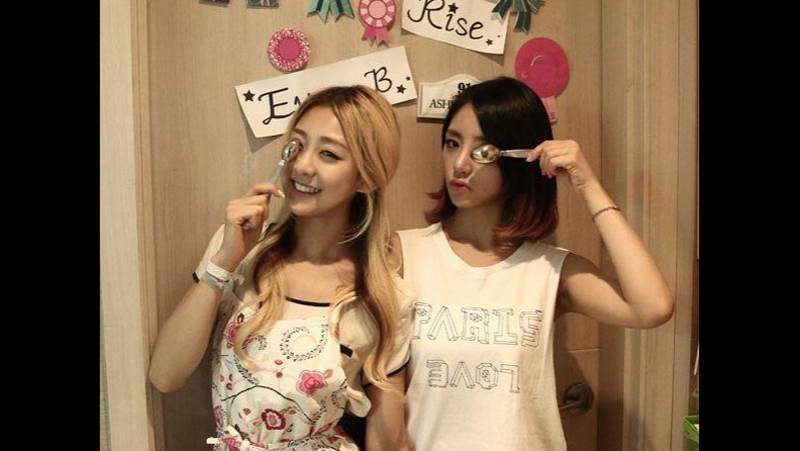 On September 3, 2014, the group was involved in a car accident that resulted in the deaths of Eun B and Ri