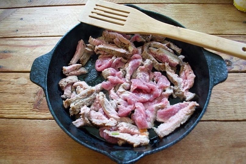 Макароны великолепно сочетаются с сыром и болгарским перцем., изображение №2