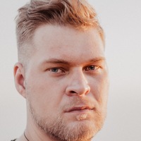 Александр Петров