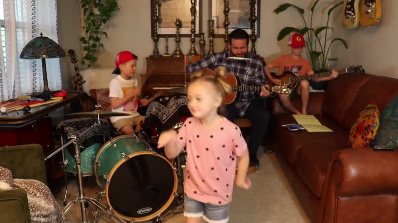 Colt Clark and the Quarantine Kids play Love Me