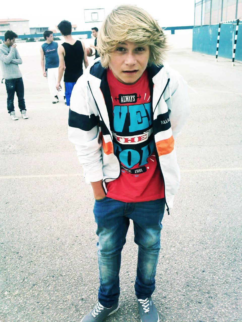 Валера Жданов | London