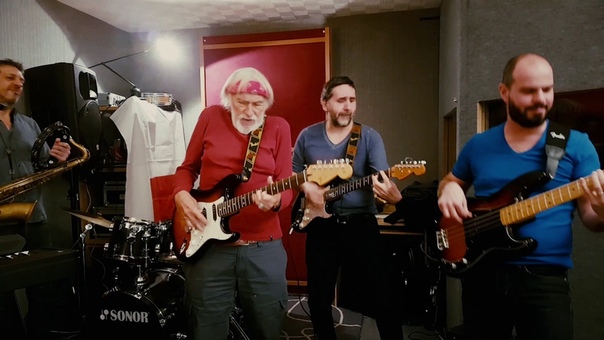 Pierre Richard se lache sur Sultans Of Swing chez Telegraph