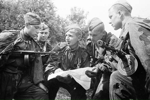 Отечественные фото. Разведка РККА В ВОВ. Молодые бойцы Великой Отечественной войны. Молодые солдаты на войне. Разведчики РККА. Отечественные фото. Разведка РККА В ВОВ. Молодые бойцы Великой Отечественной войны. Молодые солдаты на войне. Разведчики РККА.