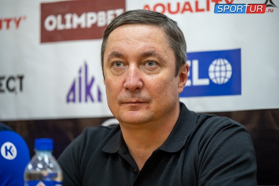 Роберт Минабутдинов: "Без высокорослых девушек тяжело в защите. Но сборная Норвегии играет так же", изображение №3