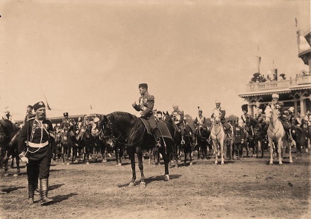 Ходынка. Москва, 30 мая 1896 года. 26 мая 1896 года Николай II официально примерил царскую корону, а четырьмя днями позже затеял народный пир. Местом для гуляний выбрали Ходынское поле, что на