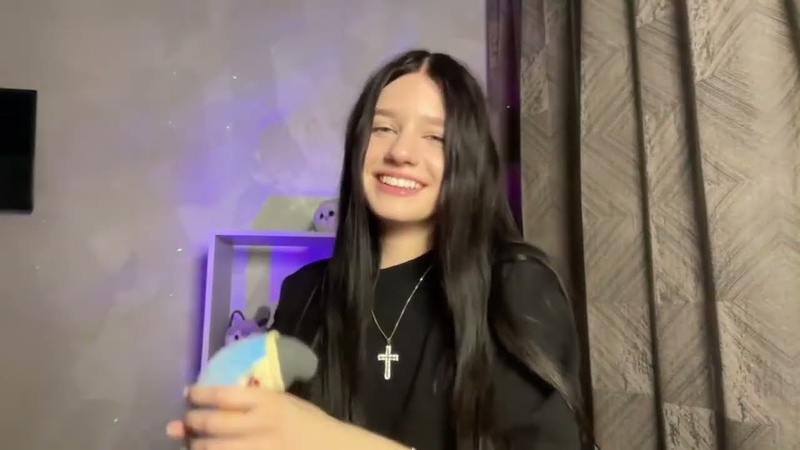 КОРМИЛ ЛИ ПАПИЧ