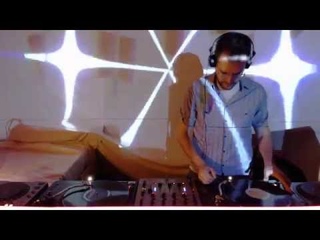 Sinko @   - visuals by Goose Fractal