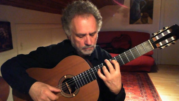 Canto bajo la luna, composed interpreted by Jean Marie