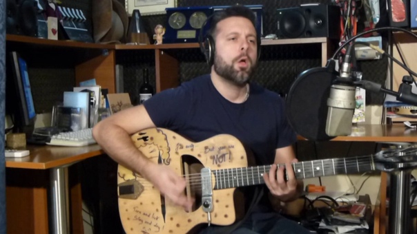 Michael Jackson Billie Jean ( Dario Pinelli Acoustic Guitar Cover on Loop